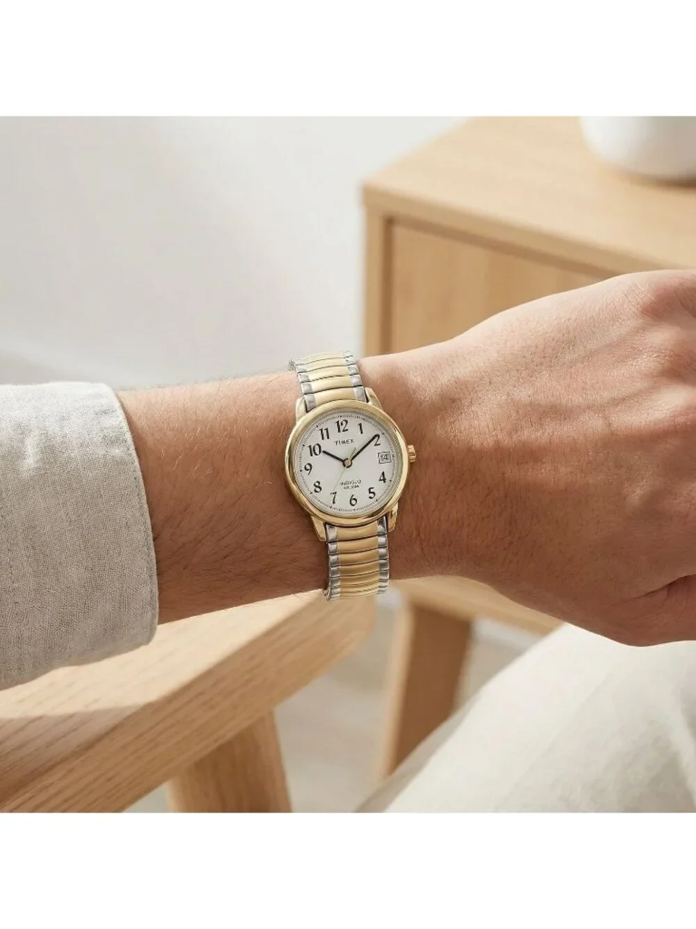 Women's Gold Silver Analog Quartz Easy Reader Adjustable Luminous Classic Watch